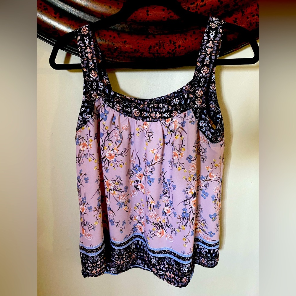 Knox Rose floral Tank Size Xs